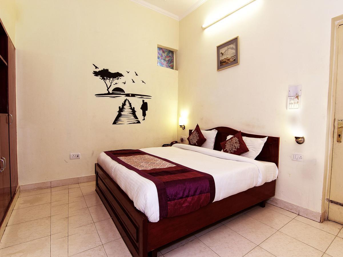 Oyo 4104 Surya 3* Pune