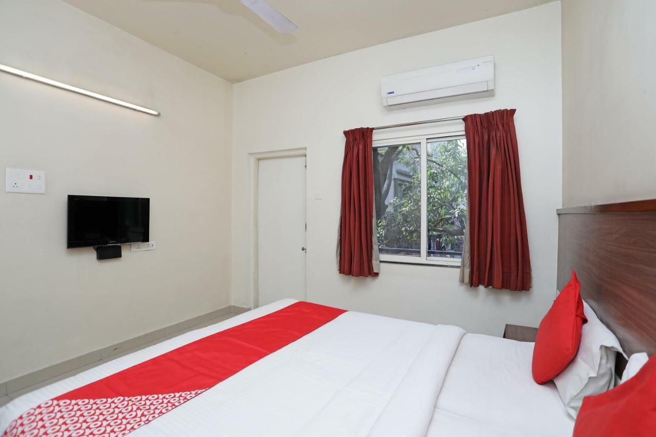 Oyo 4104 Surya Hotel Pune