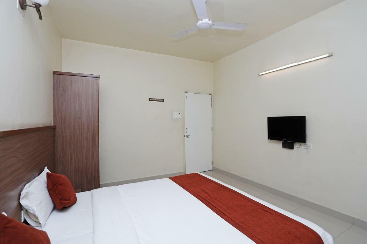 Oyo 4104 Surya Hotel 3*